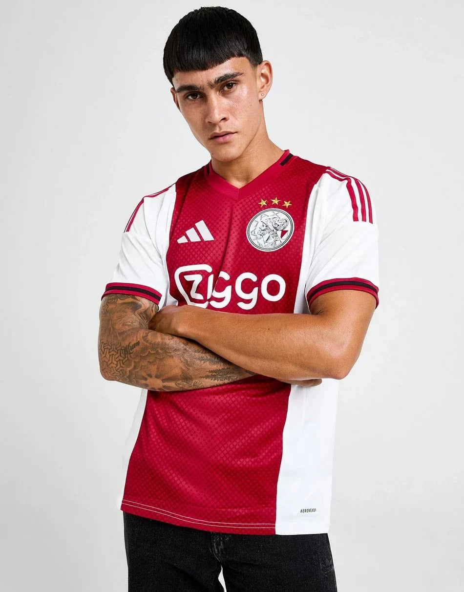 AJAX x HOME - 25'