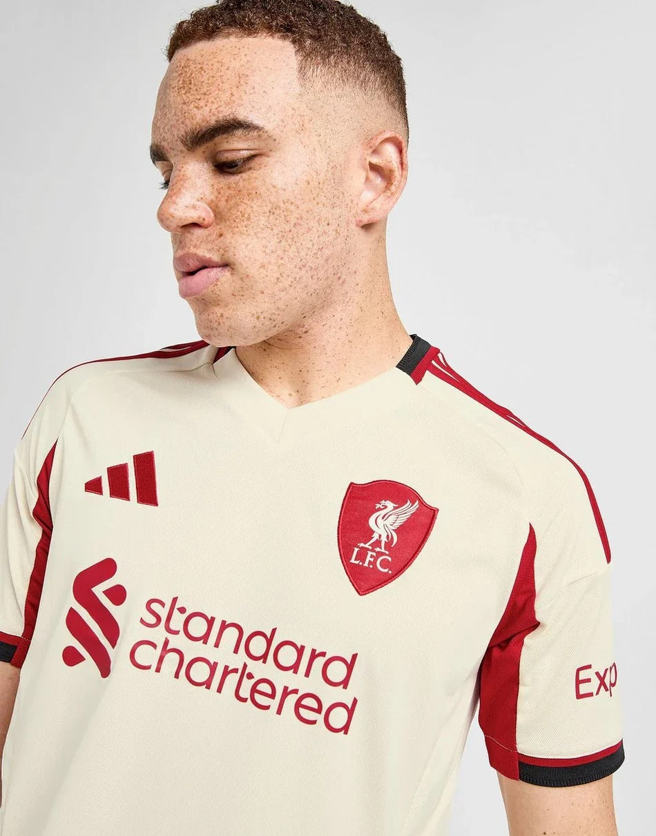 LIVERPOOL x AWAY - 25'